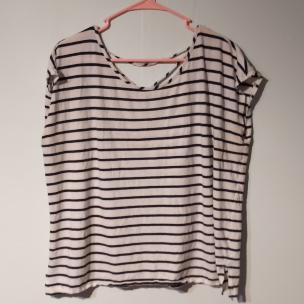 Gap t-shirt
